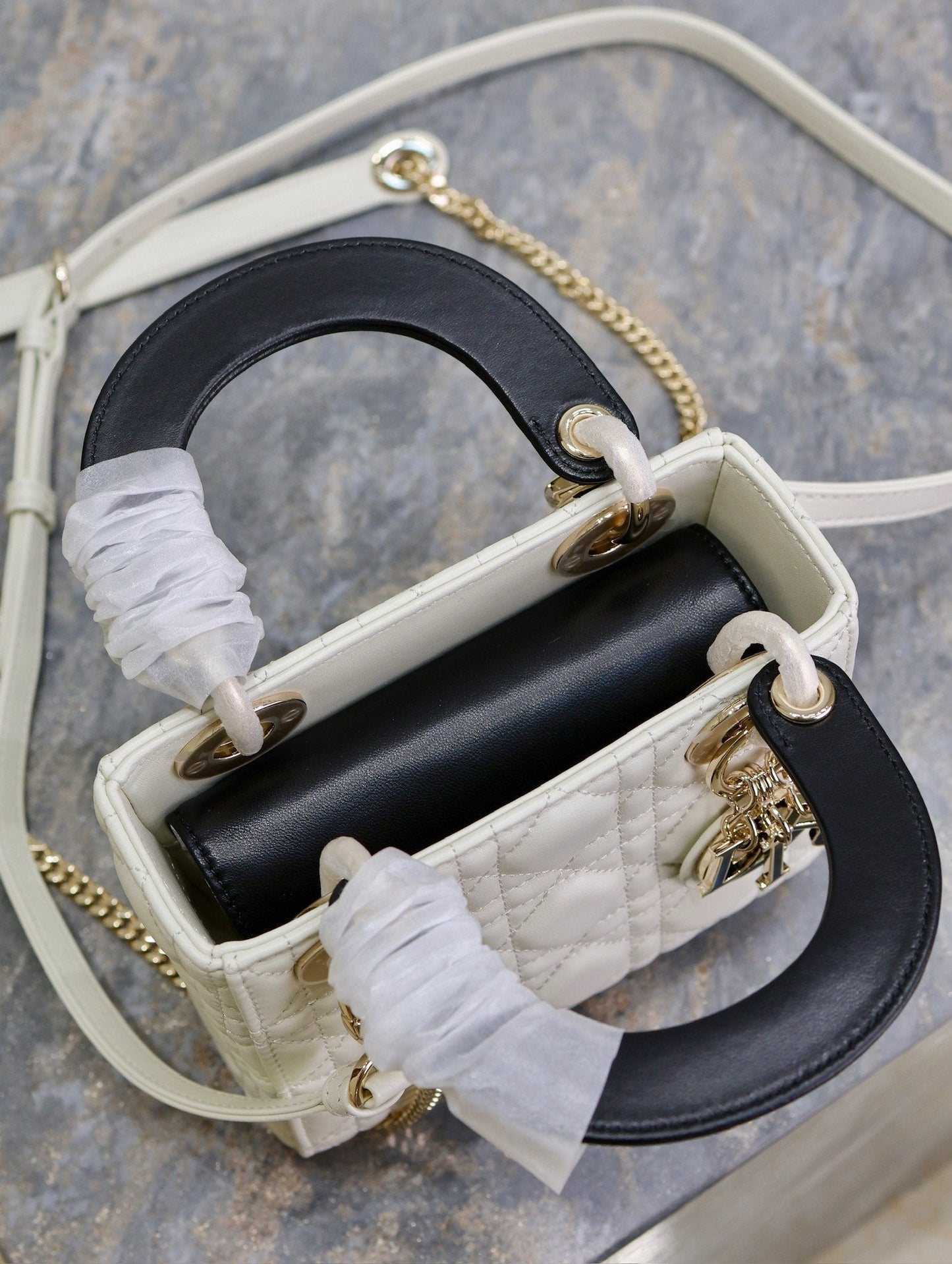 DIOR MINI LADY BAG 17 IN WHITE QUILTED MACROCANNAGE CALFSKIN BLACK STRAP