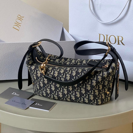 DIOR MEDIUM D-JOURNEY SHOULDER BAG 25 IN BLACK MONOGRAM OBLIQUE JACQUARD