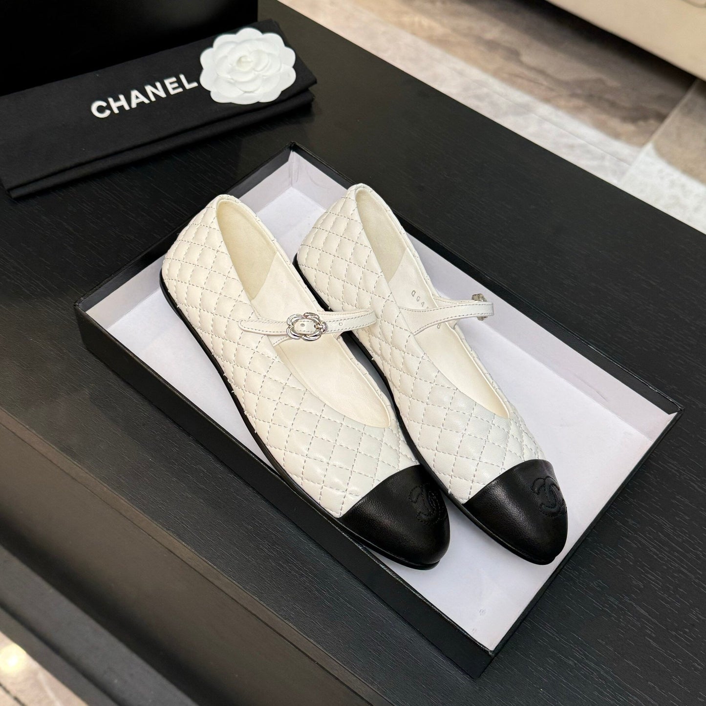 CHANEL MARY JANE IN WHITE QUILTED LAMSKIN