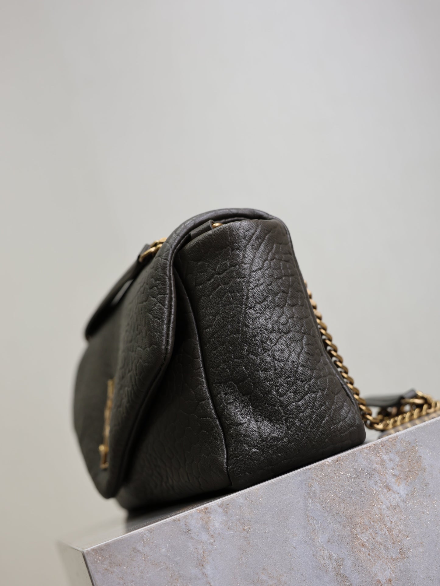 YSL 25S CALYPSO 30 IN DARK OLIVE GRAINED CALFSKIN GOLD HARDWARE