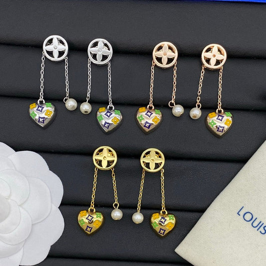 18K Louis Vuitton Diamond Pearl Drop Earrings
