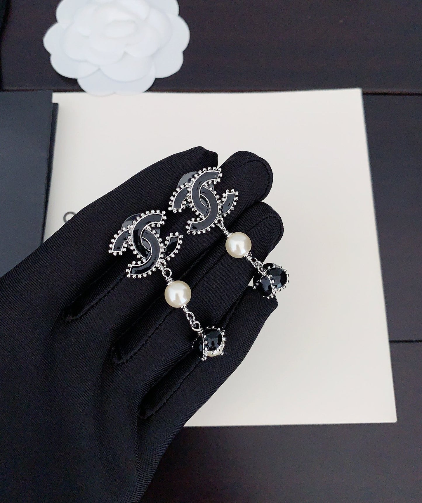 18K  Chanel Pearl Crystals Earrings