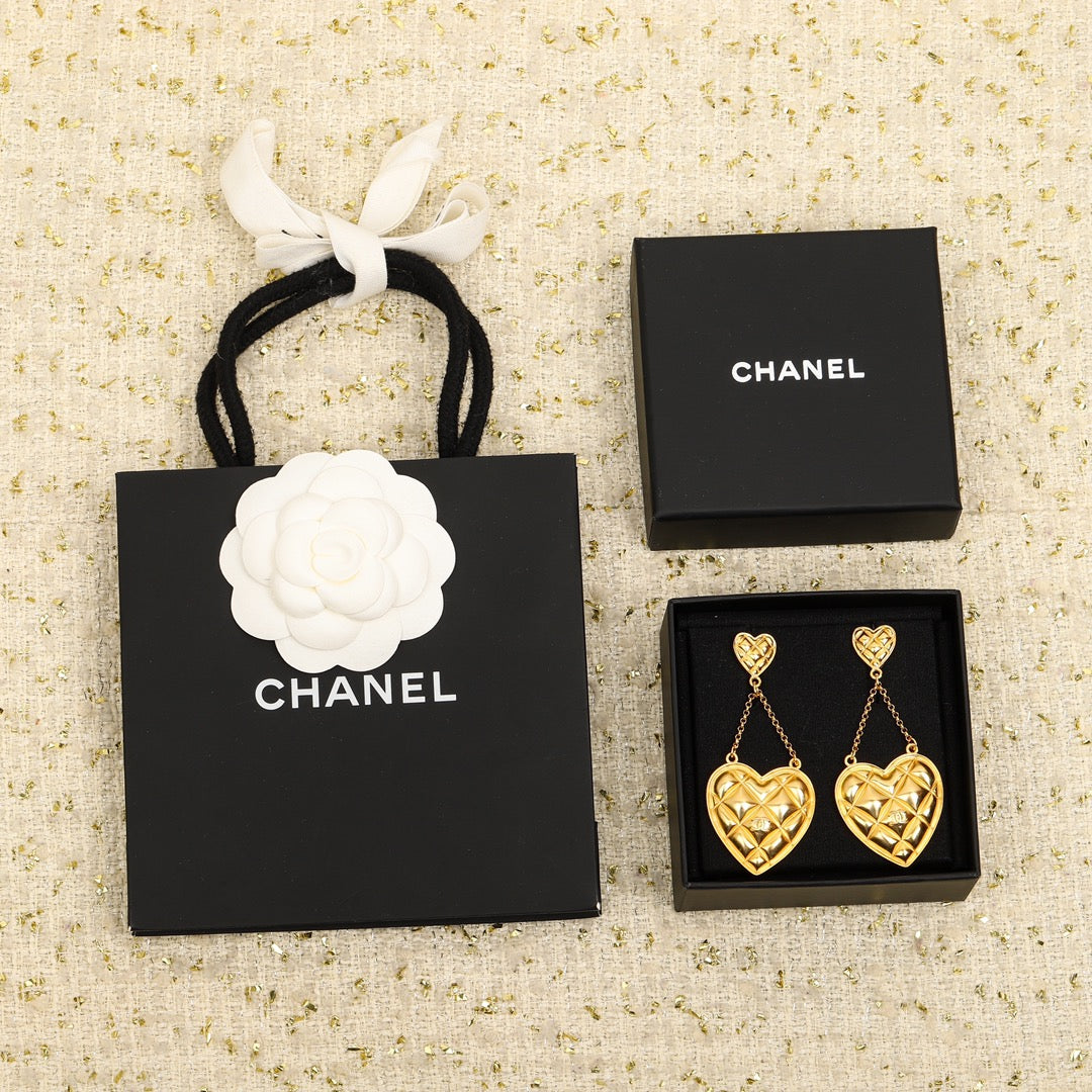18K  Chanel Coco Crush Heart Pendant Earrings