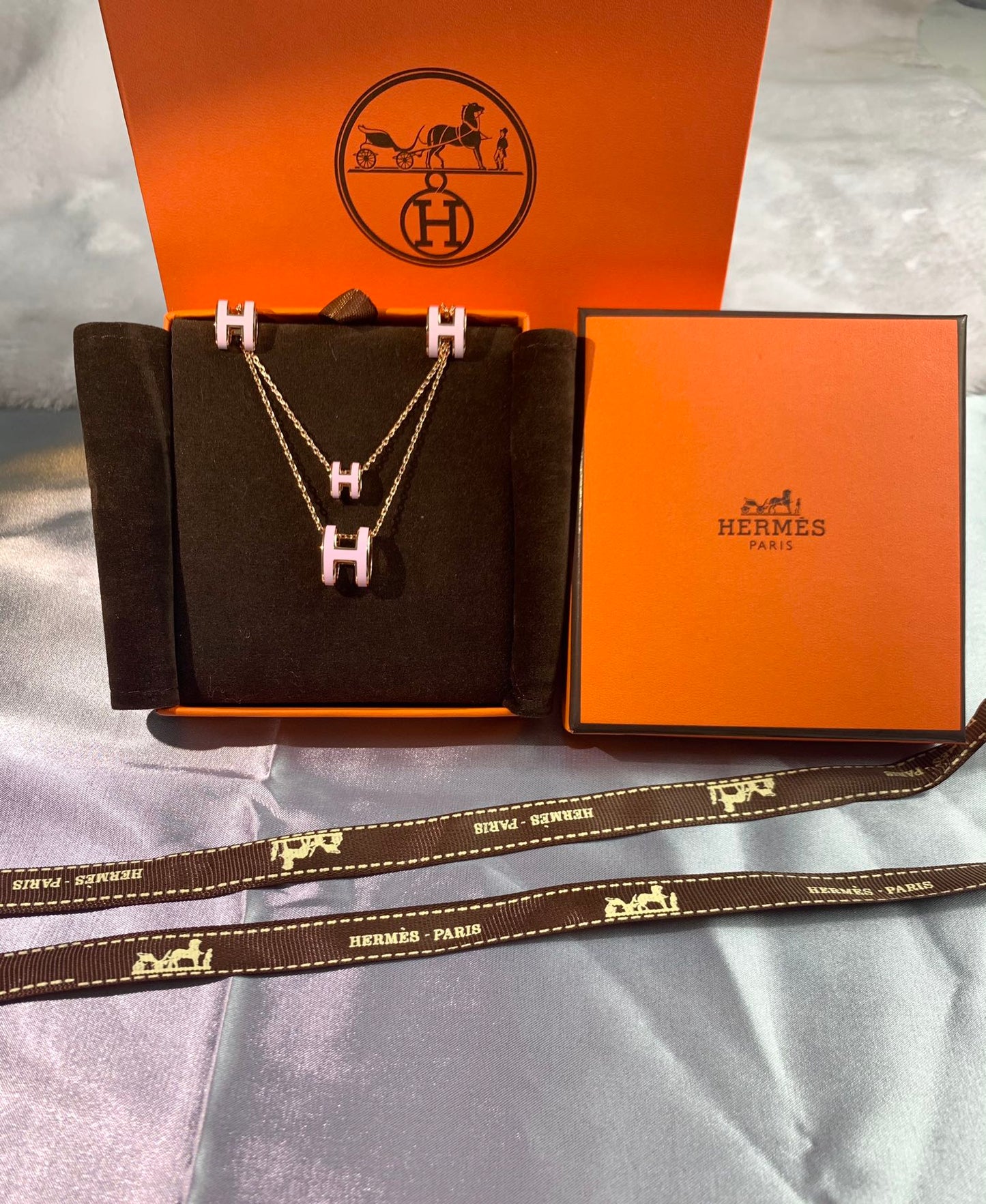 18K Mini Pop Hermes Pink Necklace