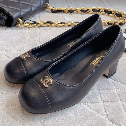 CHANEL PUMP ROUNG TOE IN BLACK SHEEPSKIN