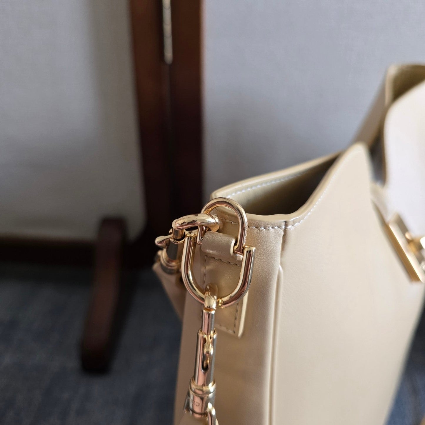 CELINE MEDIUM CAMILLE 16 SOFT BAG 36 LIGHT BEIGE IN SMOOTH CALFSKIN