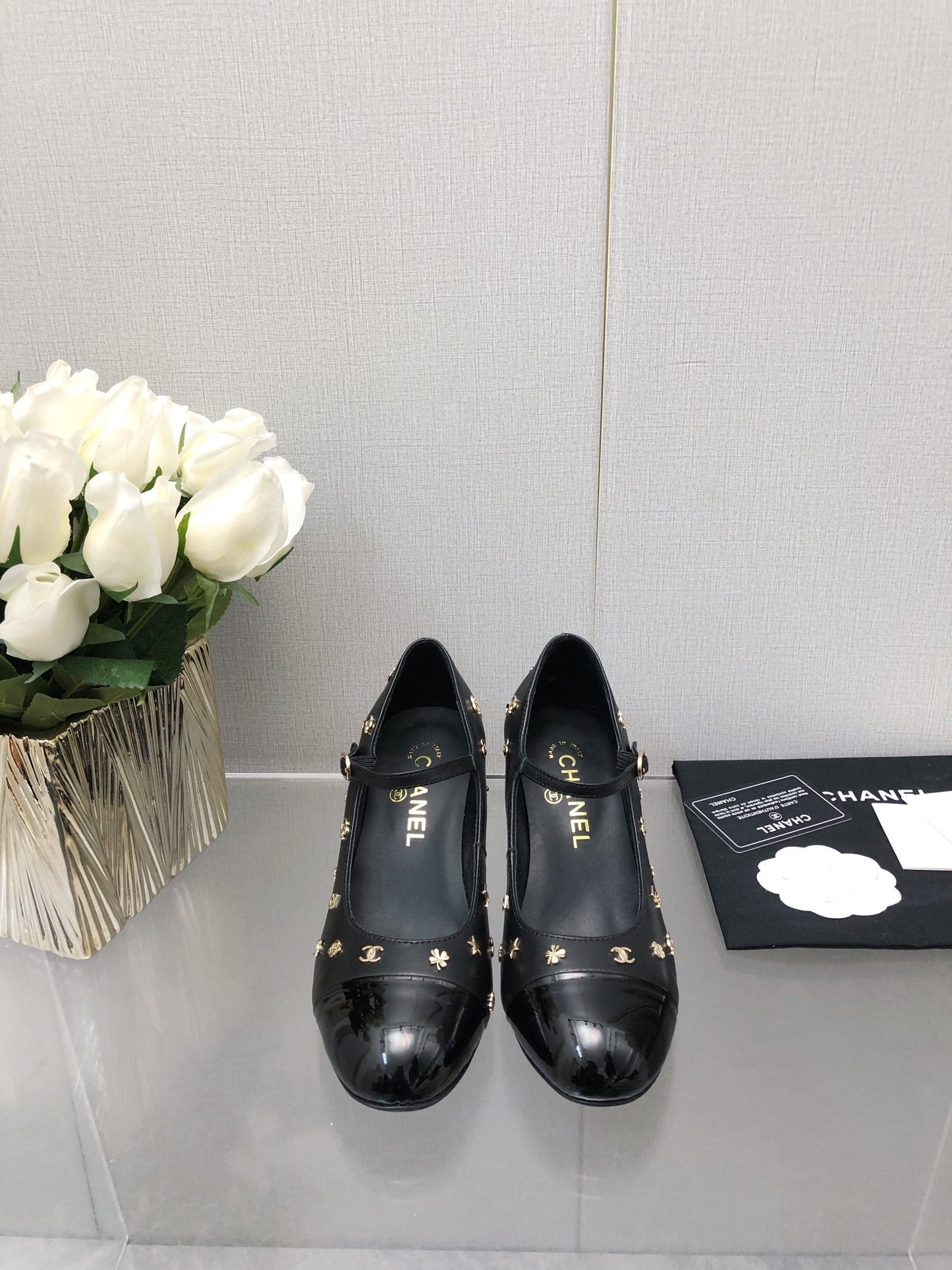 CHANEL MARY JANE BLACK LAMBSKIN ATTACH METAL