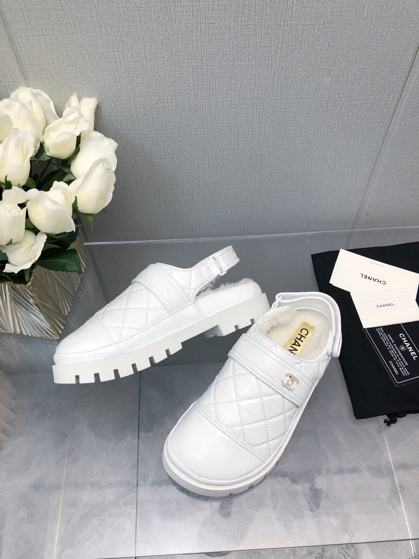 CHANEL CHUNKY PLATFORM SHEARLING SLIPPER WHITE LAMBSKIN