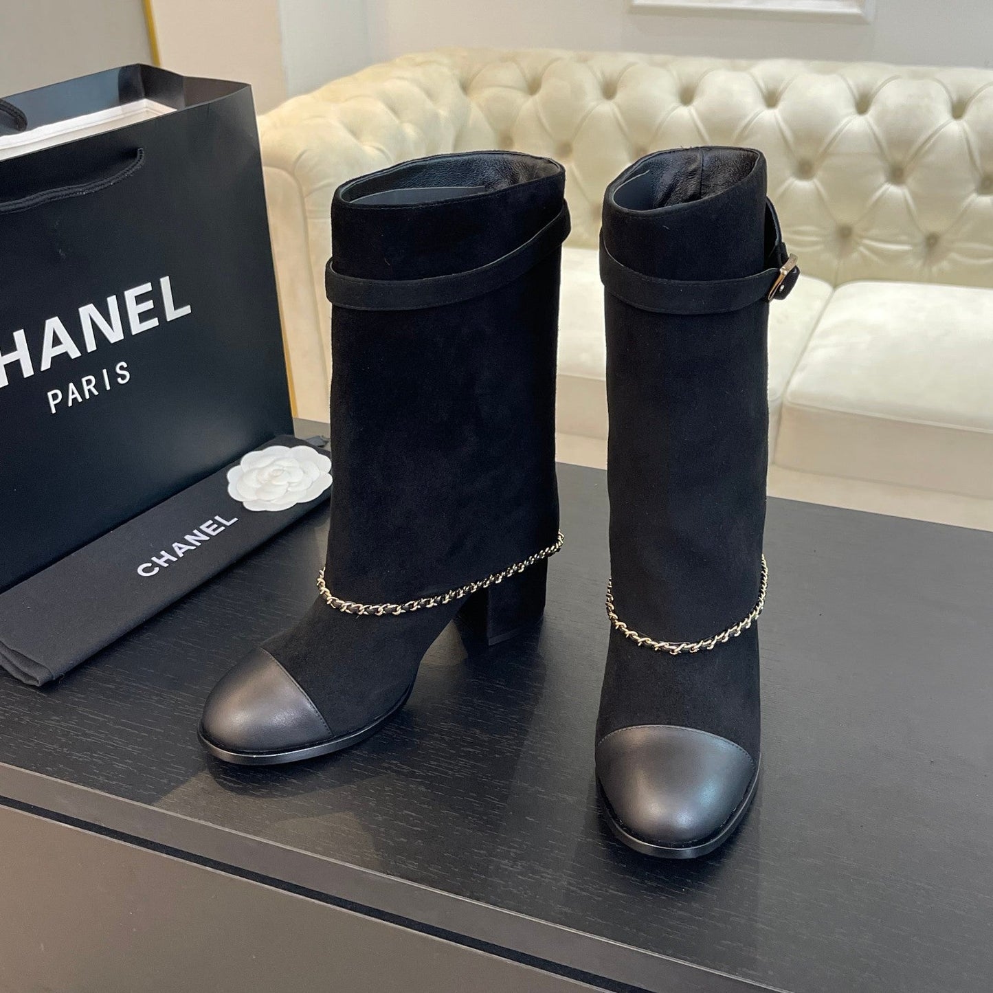 CHANEL SHORT BOOTS 6.5 CM IN BLACK SUEDE AND CALFSKIN