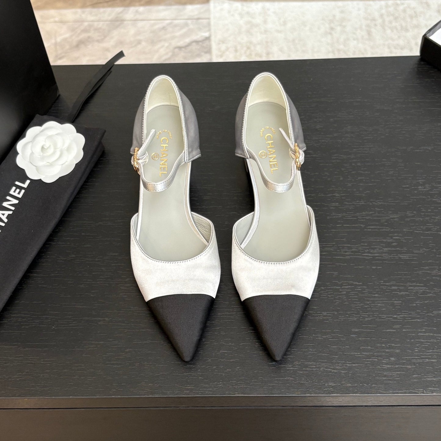 CHANEL BLOCK HEEL SLINGBACKS IN SILVER MIX BLACK SILK FABRIC