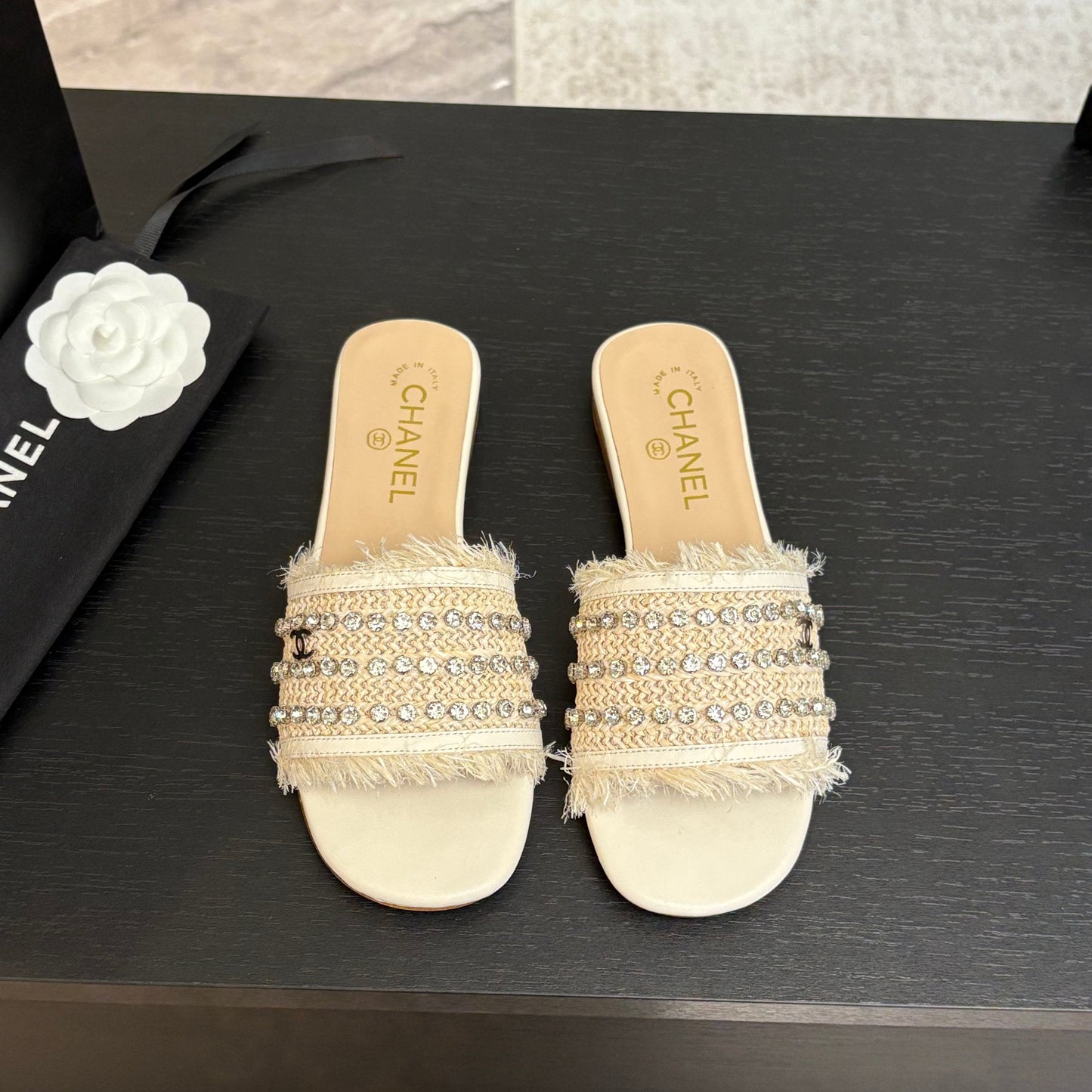 CHANEL FLAT SANDALS BEIGE AND WHITE WITH CRYSTALS