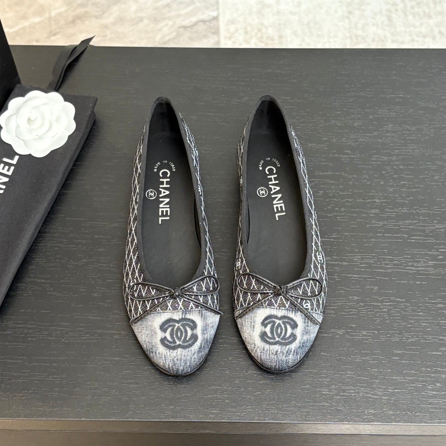 CHANEL BALLET FLATS IN CHARCOAL BLACK MONOGRAM DENIM