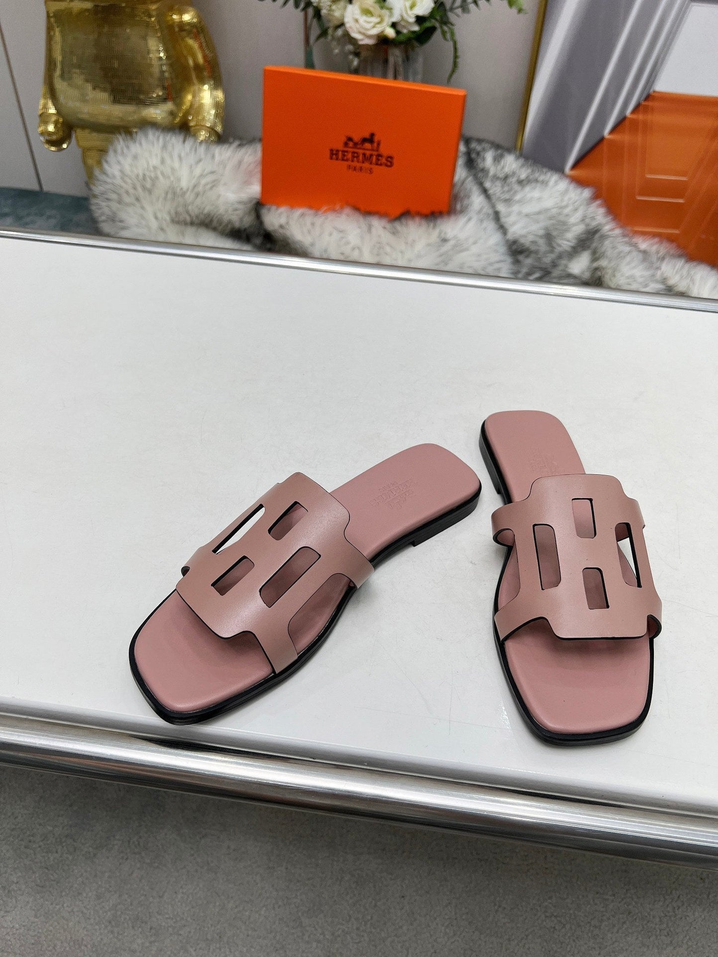 HERMES FLATFORM SANDAL LIGHT PINK CALFSKIN