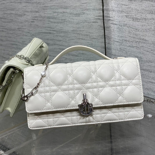 DIOR 25S  TALK PHONE POUCH 21 IN WHITE CANNAGE LAMBSKIN SILVER HARDWARE