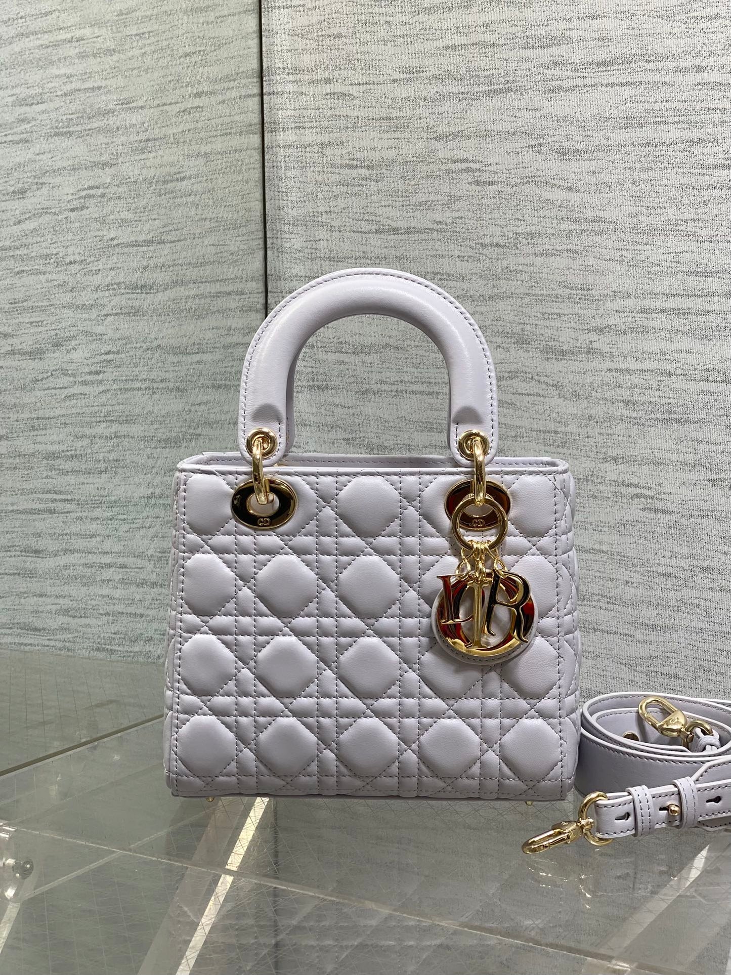 DIOR 25S LADY  BAG 20 IN LILAC CANNAGE CALFSKIN GOLD HARDWRE