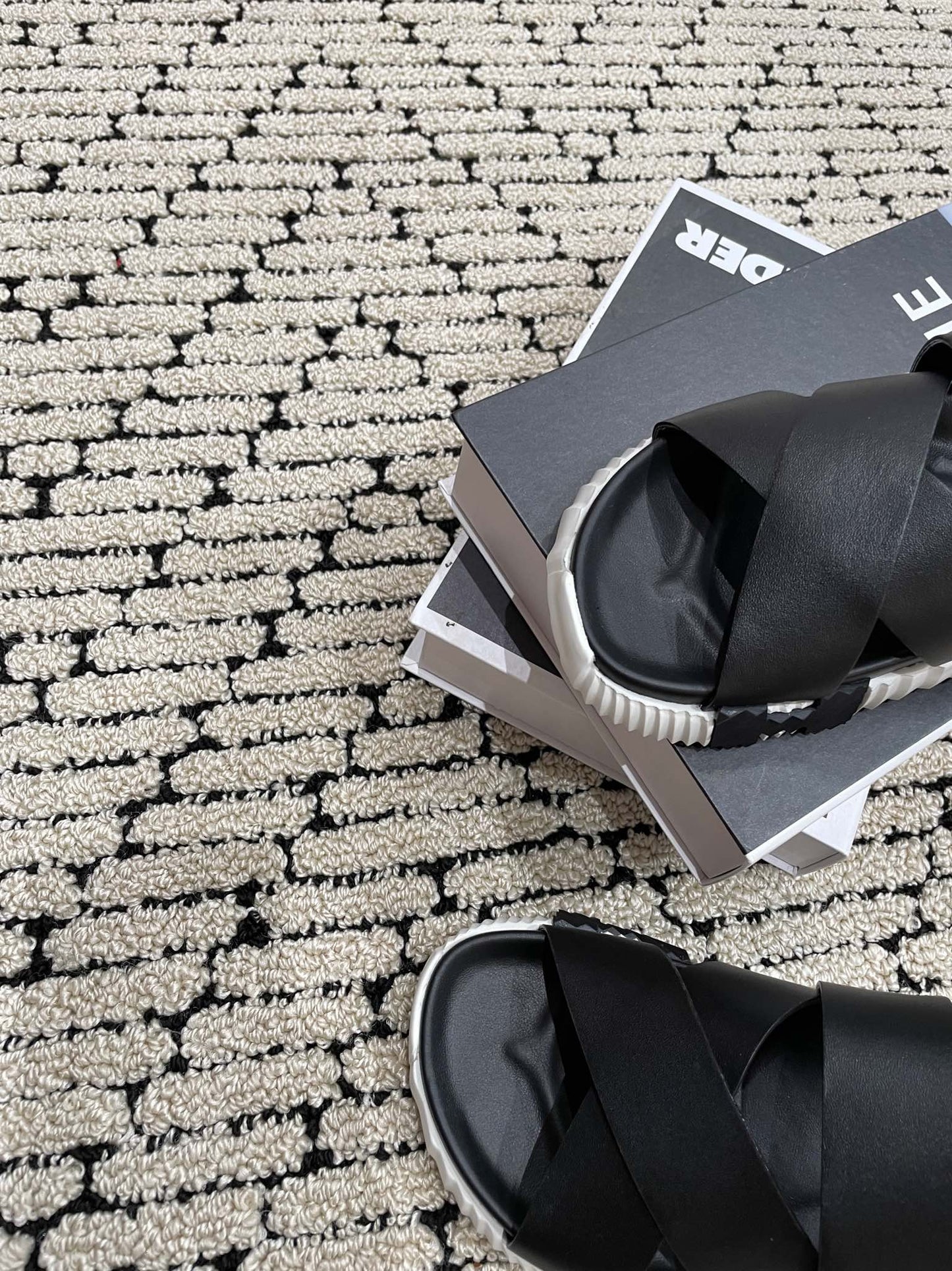 HERMES ELECTRIC SANDAL BLACK CALFSKIN