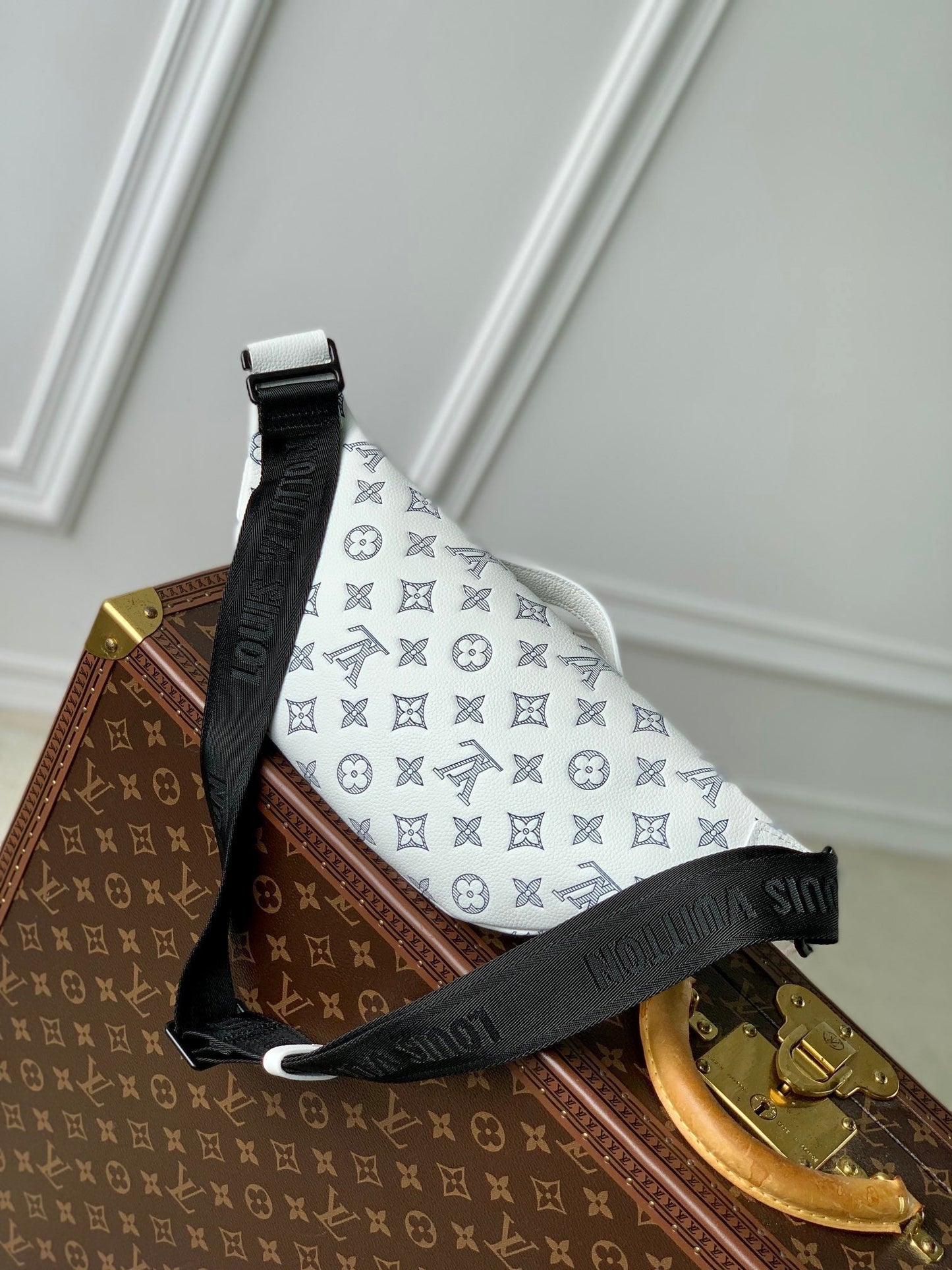 LOUIS VUITTON RUSH BUMBAG 30 IN WHITE MONOGRAM SHADOW CALFSKIN