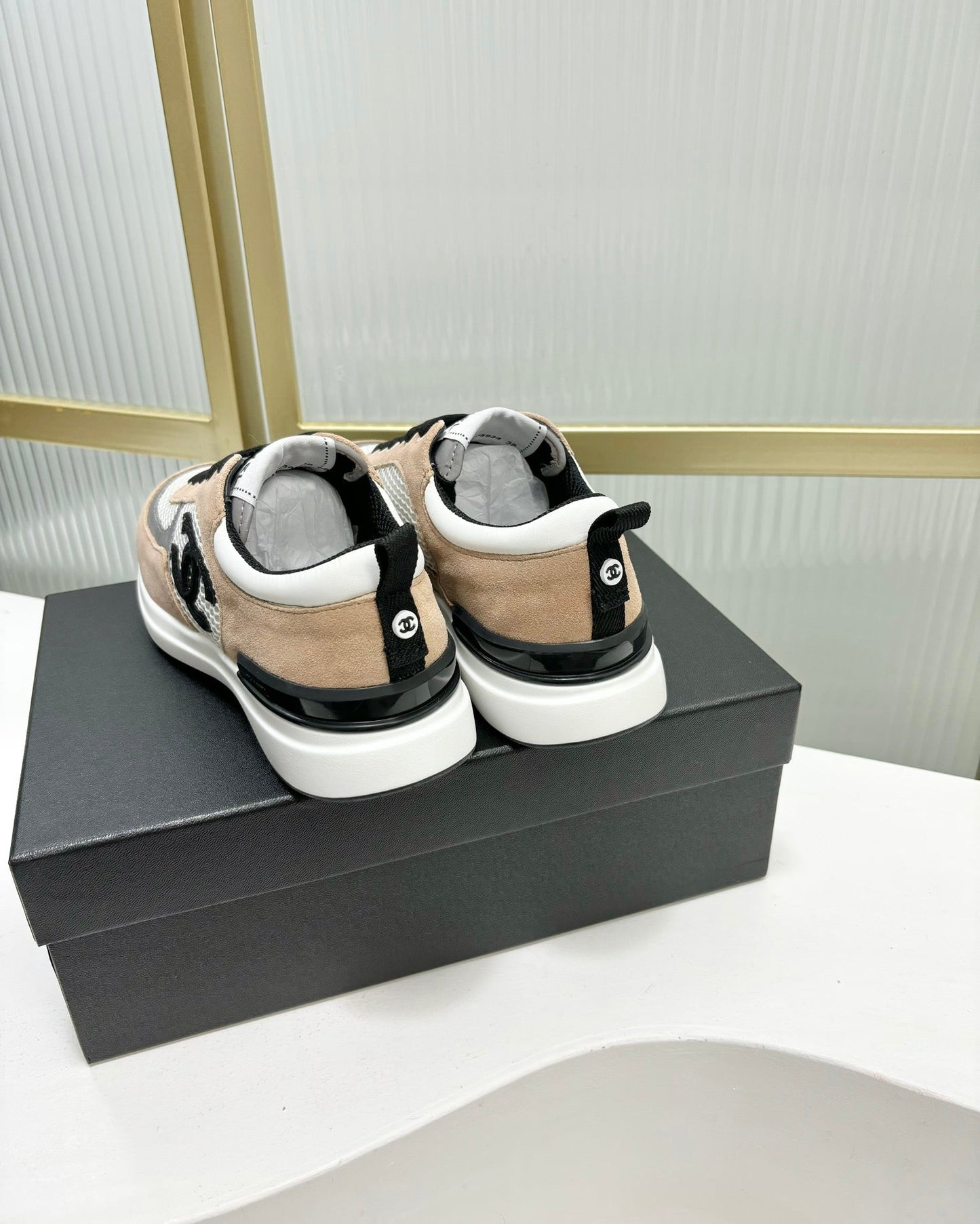 CHANEL SNEAKER IN TAN BROWN SUEDE AND GREY BREATHABLE MESH
