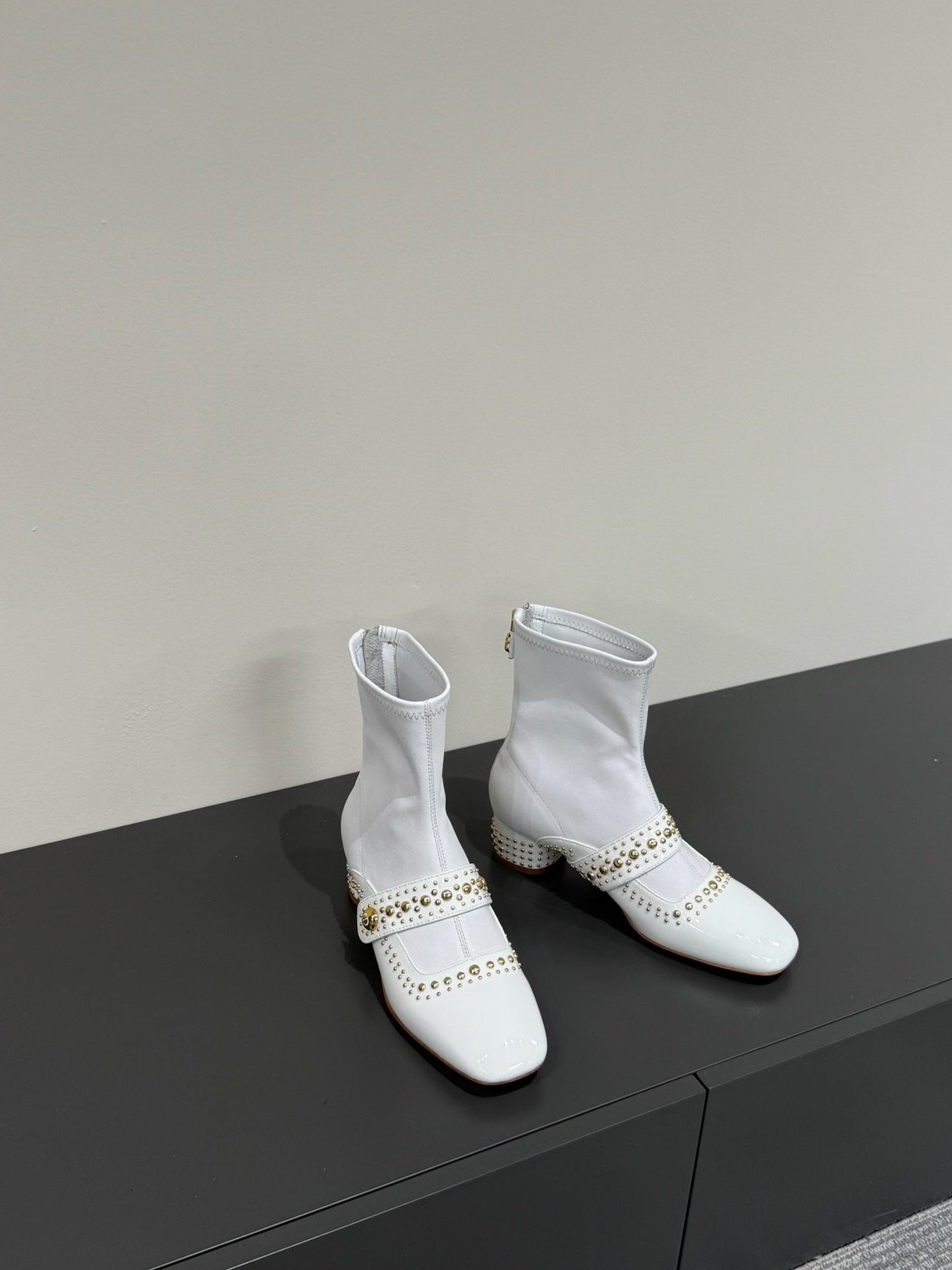 DIOR BELLE-D HEELED ANKLE BOOT WHITE PATENT CALFSKIN
