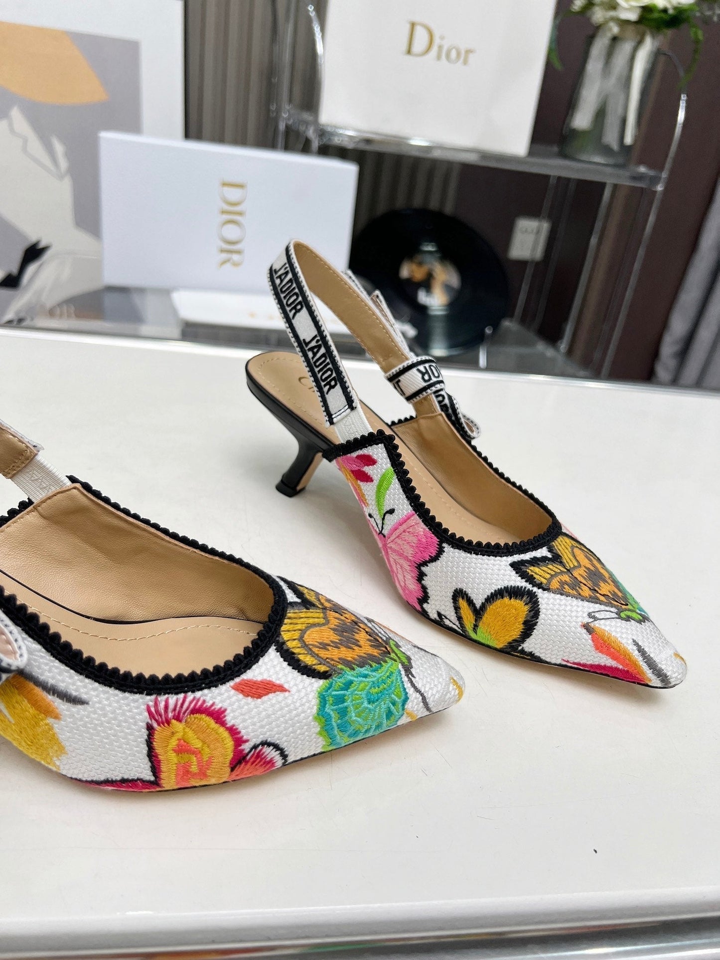 DIOR J'A SLINGBACK PUMP COLORFUL NATURAL RAFFIA AND EMBROIDERED COTTON 65 MM 130844
