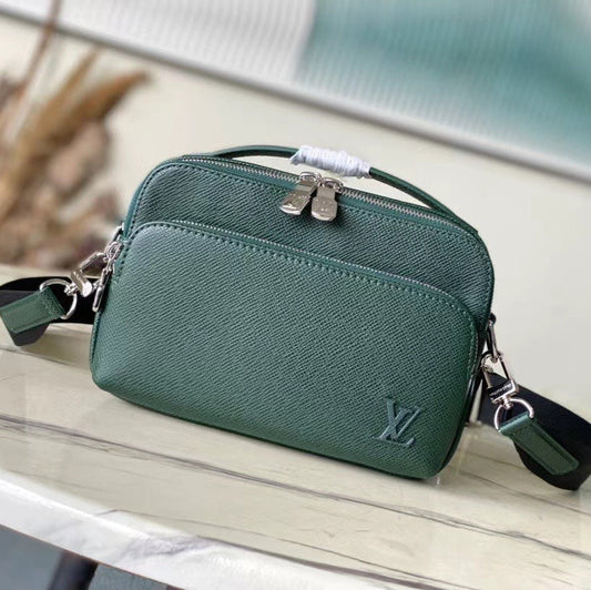 LOUIS VUITTON  AVENUE MESSENGER 22 IN FOREST GREEN CALFSKIN