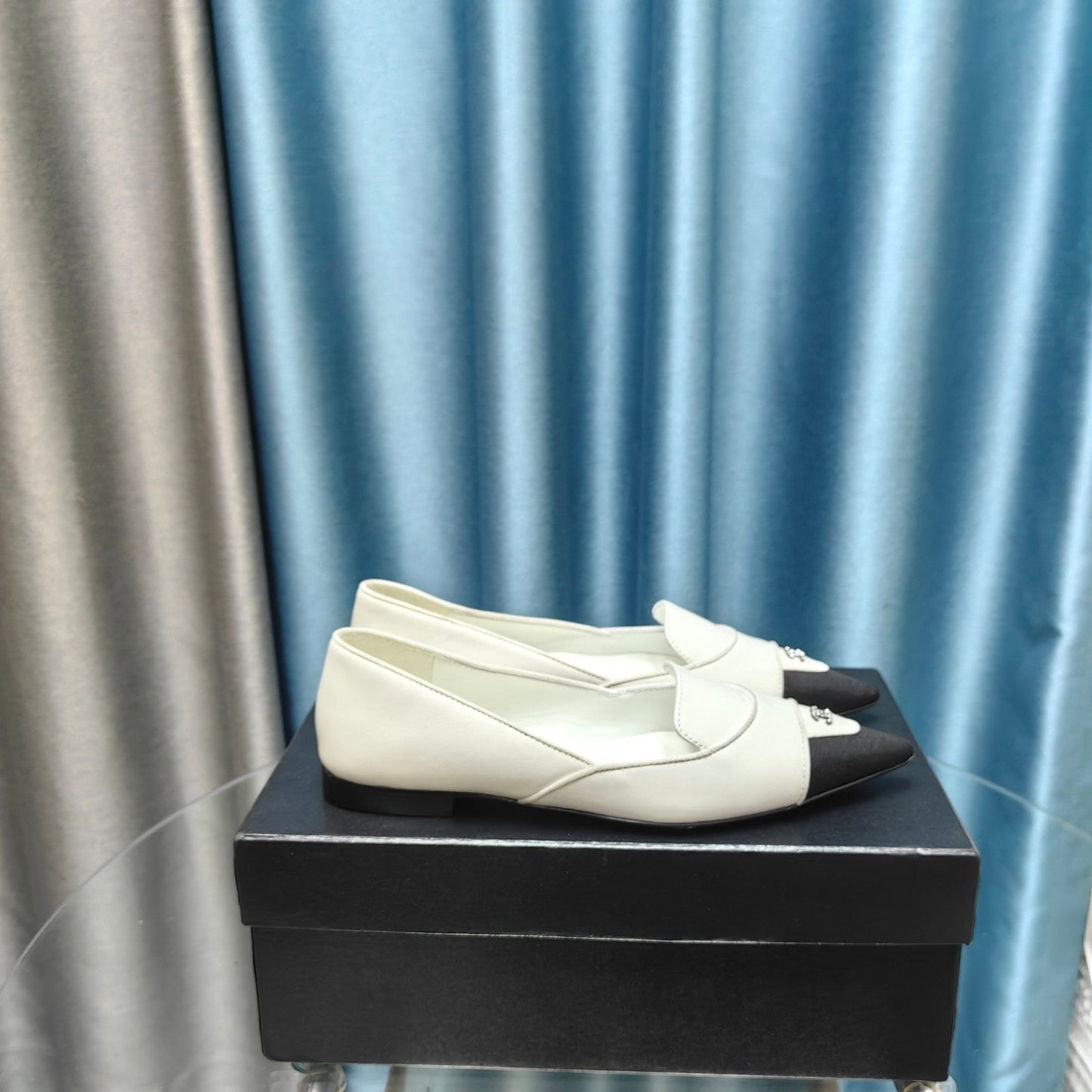CHANEL BALLET FLAT WHITE MIX BLACK SHEEPSKIN POINTED TOE