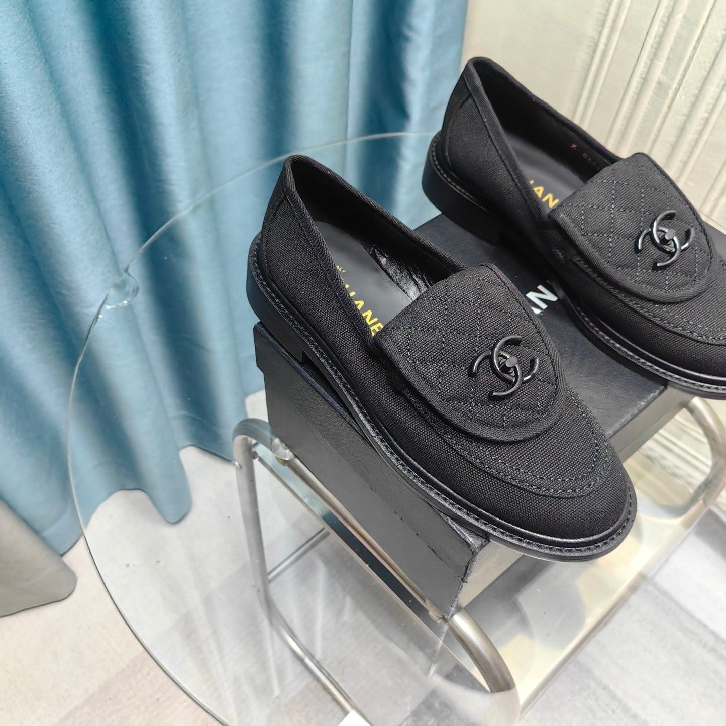 CHANEL MOASINS BLACK QUILTED LAMBSKIN