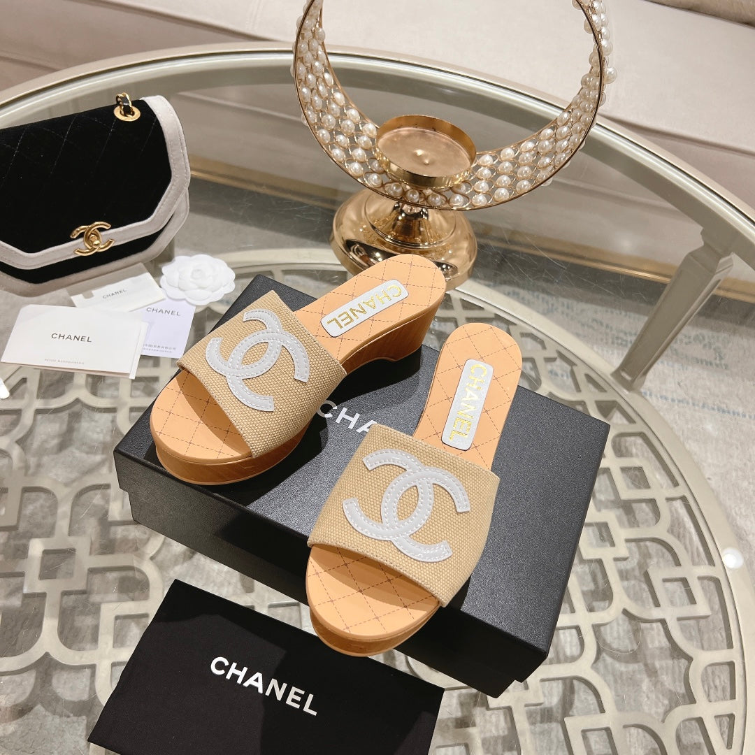 CHANEL WEDGE PLATFORM IN BEIGE CREAM LAMBSKIN WITH WHITE LOGO