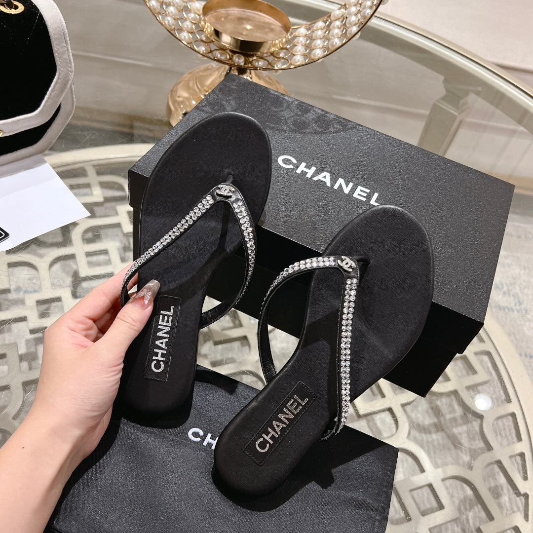 CHANEL RHINESTONES THONG SANDAL IN BLACK LAMBSKIN