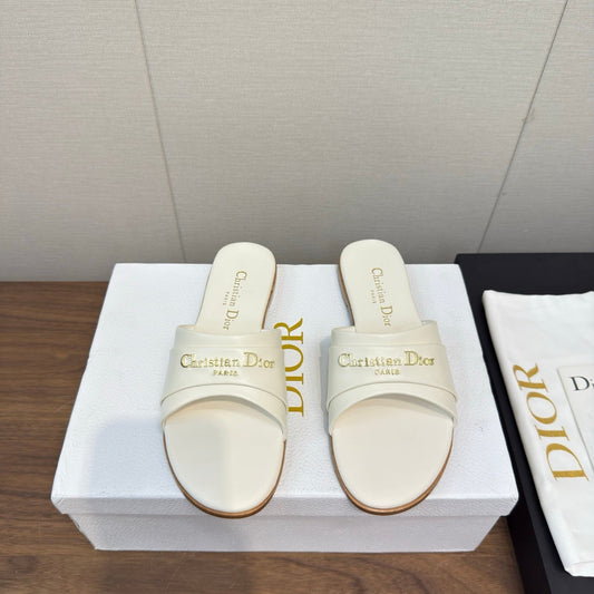 DIOR SANDAL 25S IN WHITE LAMBSKIN WITH GOLD HARDWARE