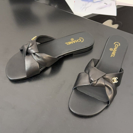 CHANEL LACE MULE 2 CM IN BLACK LAMBSKIN