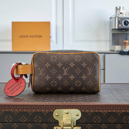 LOUIS VUITTON LOCKER DOPP KIT 23 IN BROWN MONOGRAM DUST CANVAS