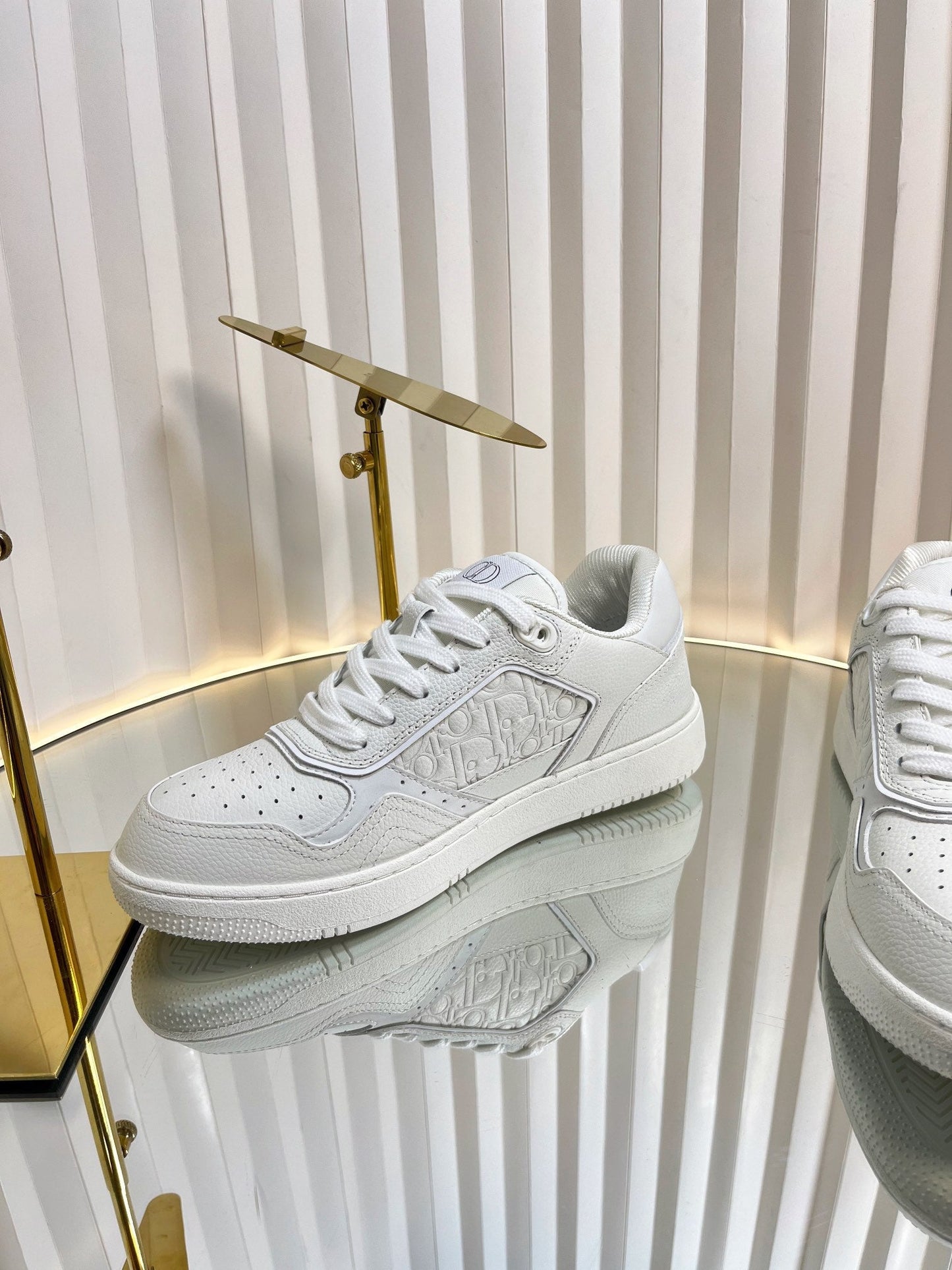 DIOR B27 LOW-TOP SNEAKER WHITE SMOOTH CALFSKIN