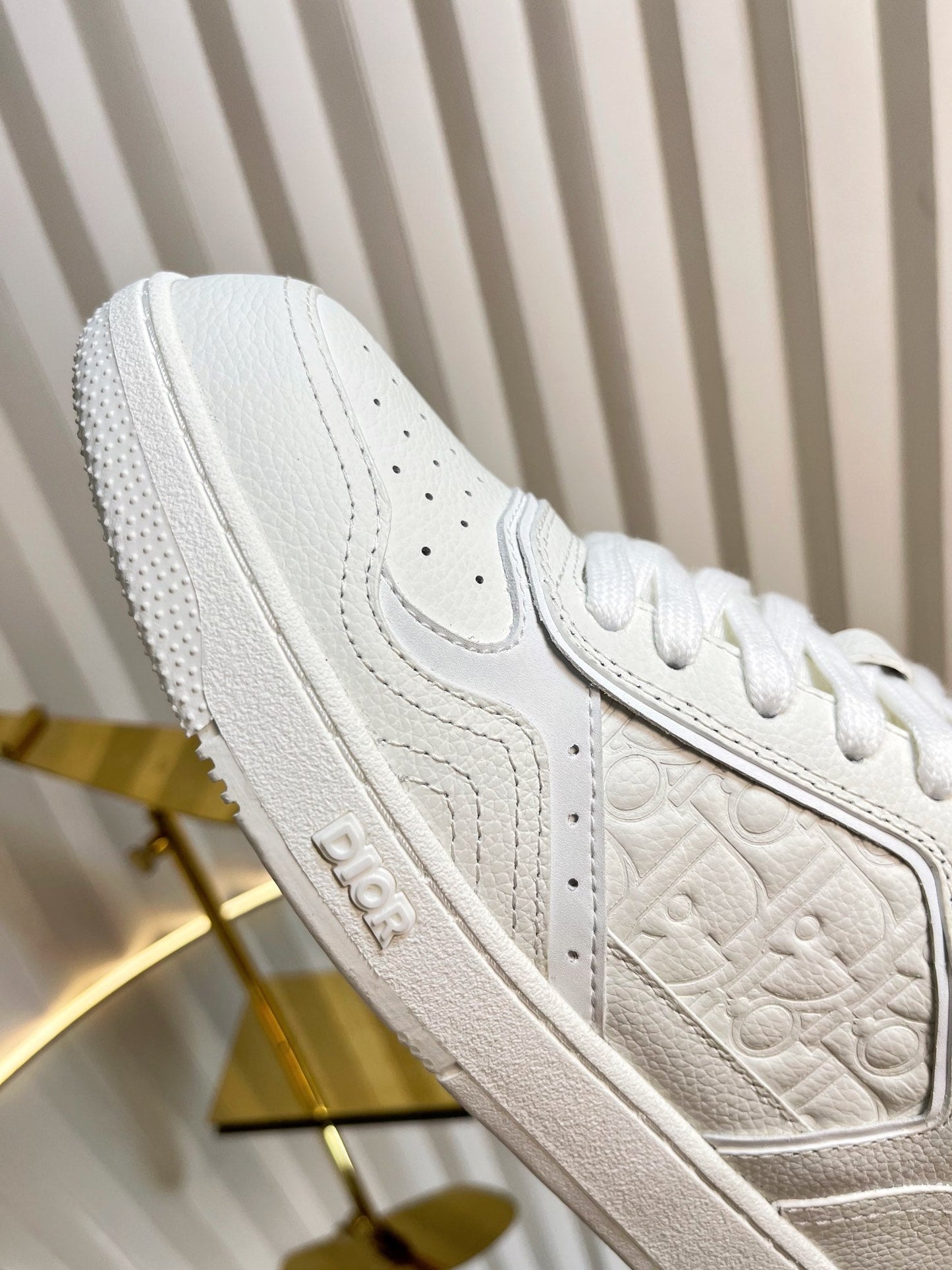 DIOR B27 LOW-TOP SNEAKER WHITE SMOOTH CALFSKIN
