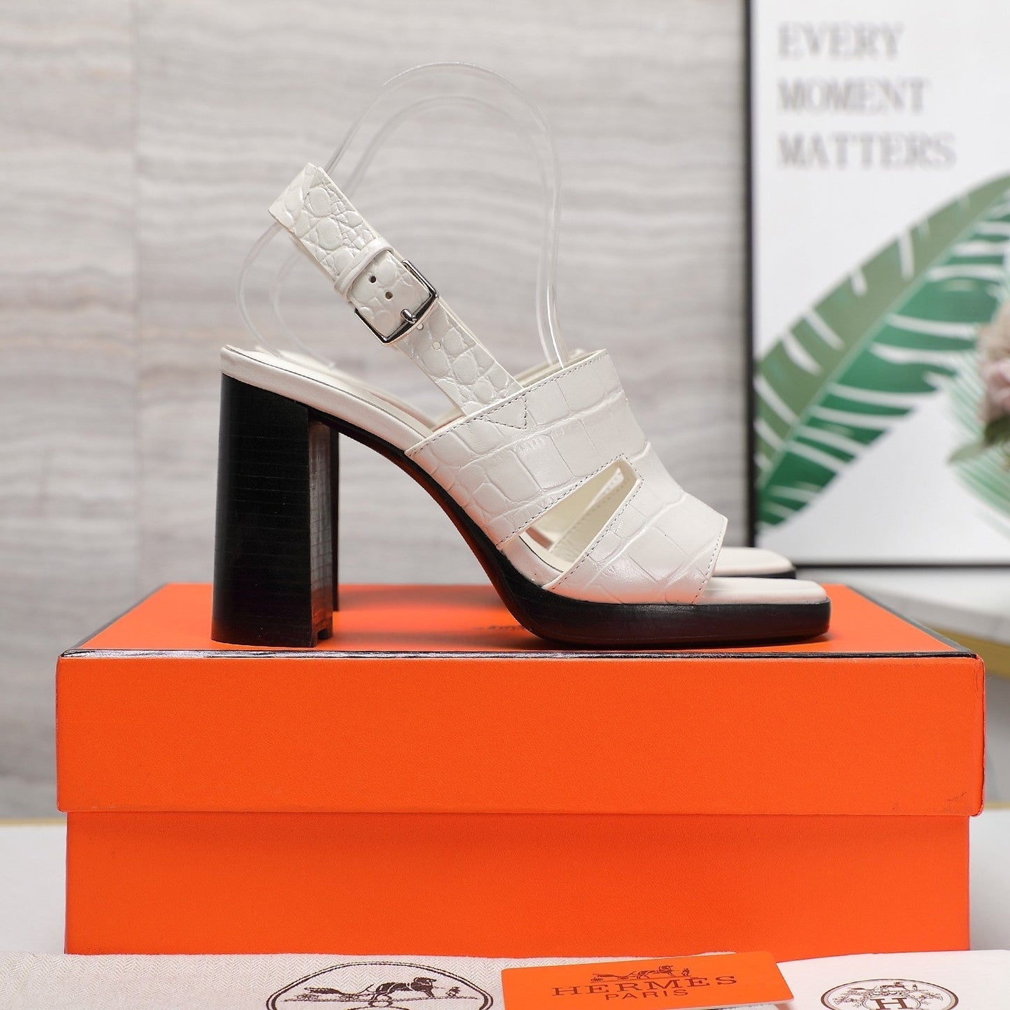 HERMES ERIS 95 SANDAL WHITE CALFSKIN PATTERNED
