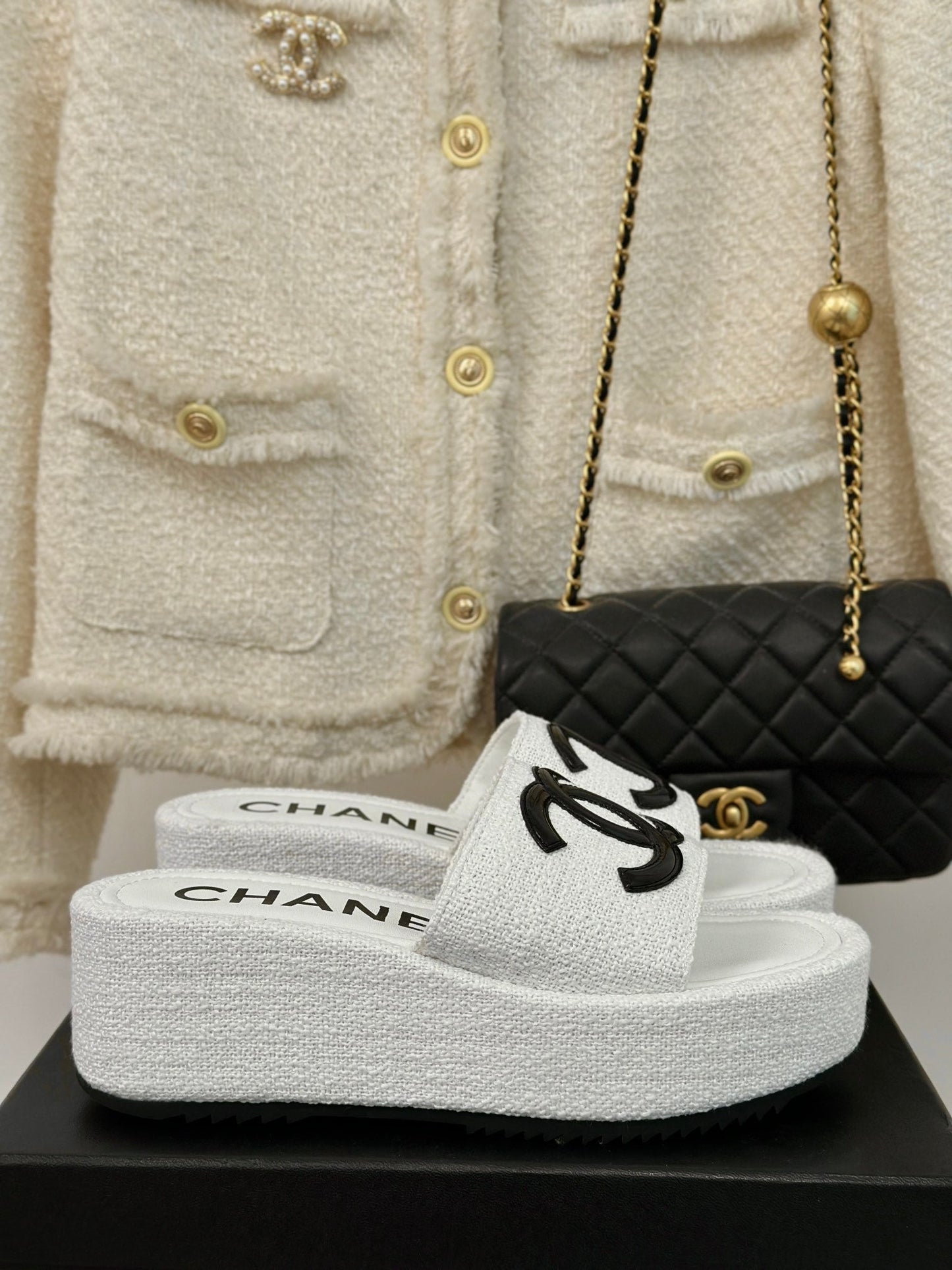 CHANEL CLASSIC SLIPPERS THICK SOLE IN WHITE TWEED