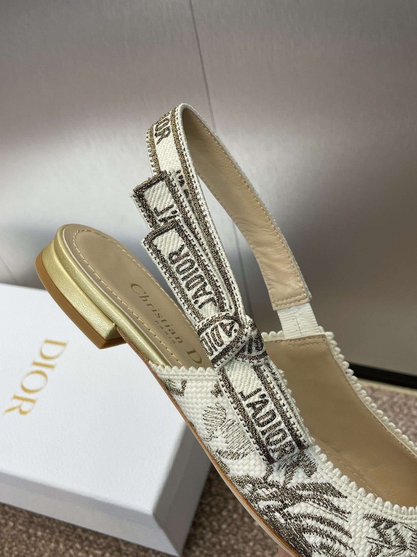 DIOR J'A SLINGBACK PUMP WHITE AND GOLD-TONE MILLEFIORI JACQUARD