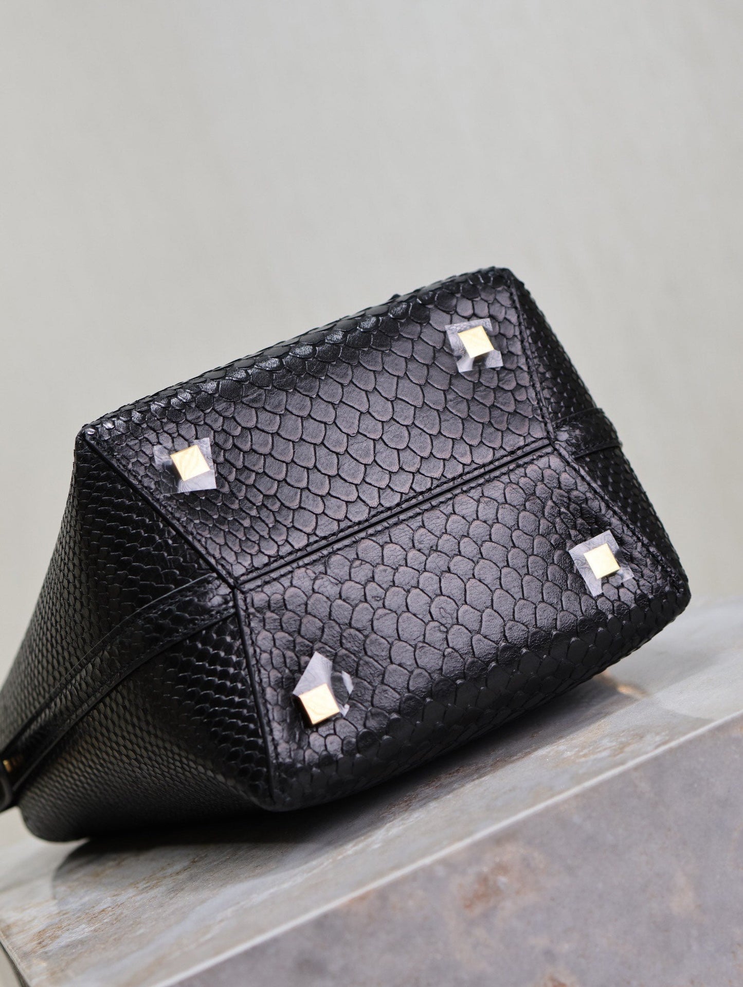 YSL 25S LE 37 20 IN BLACK SNAKE EMBOSSED CALFSKIN GOLD HARDWARE
