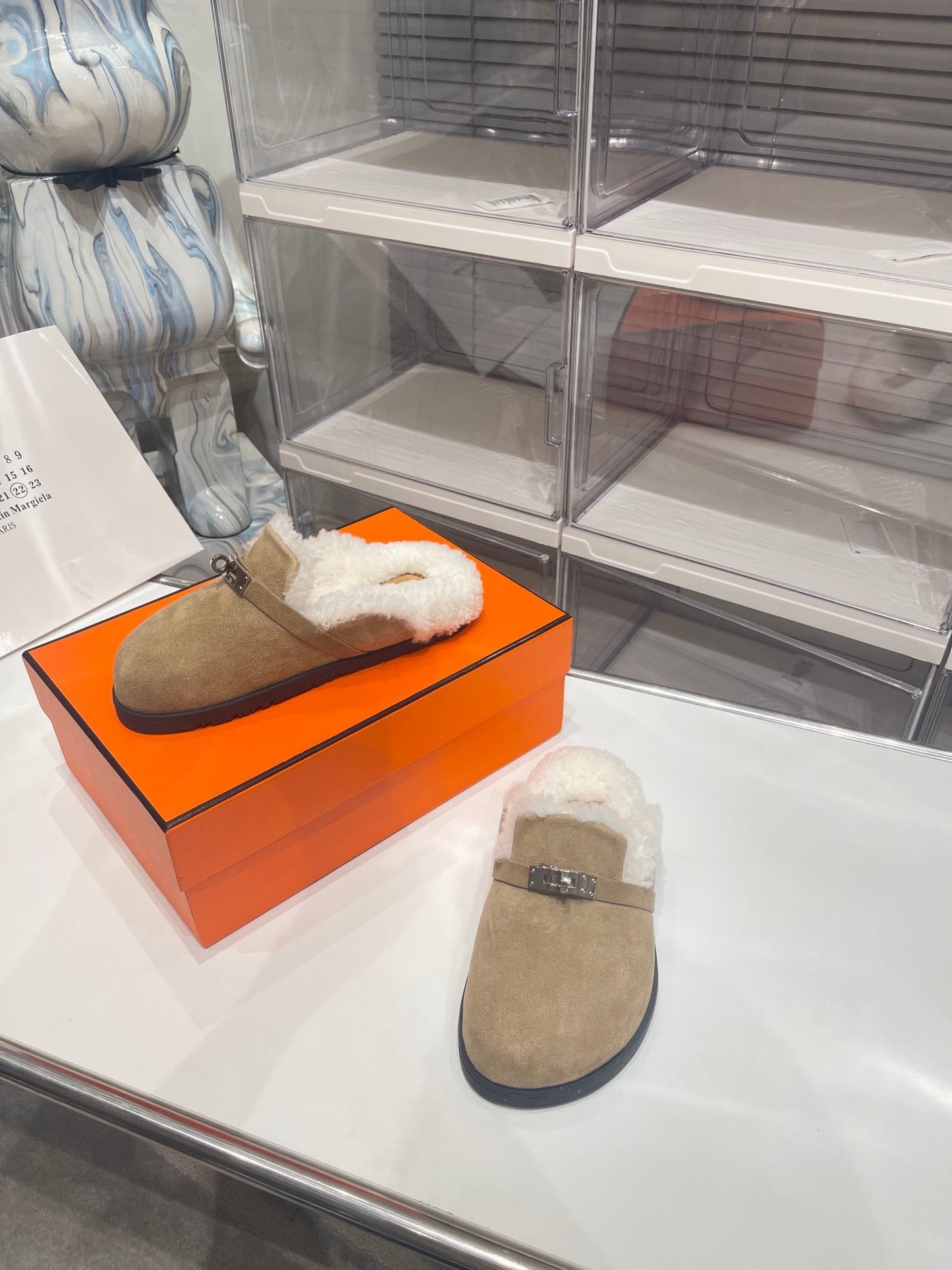 HERMES SLIP-ON MULE IN TORTILLA BROWN SUEDE AND SHEARLING LINING