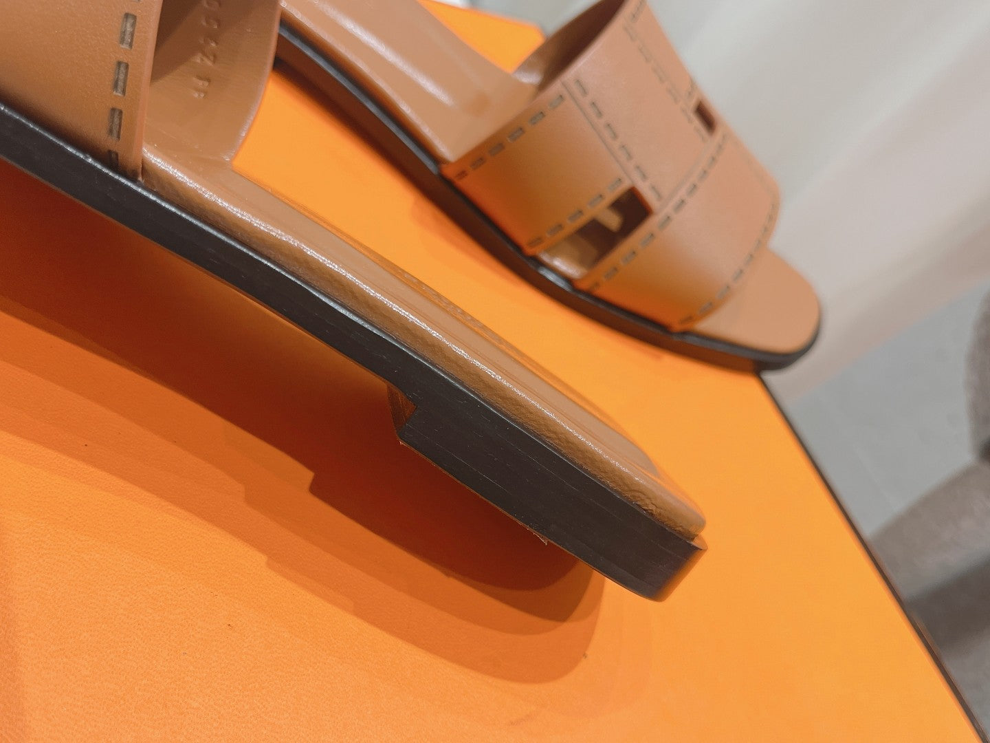 HERMES Idioma Sandal Tan Calfskin