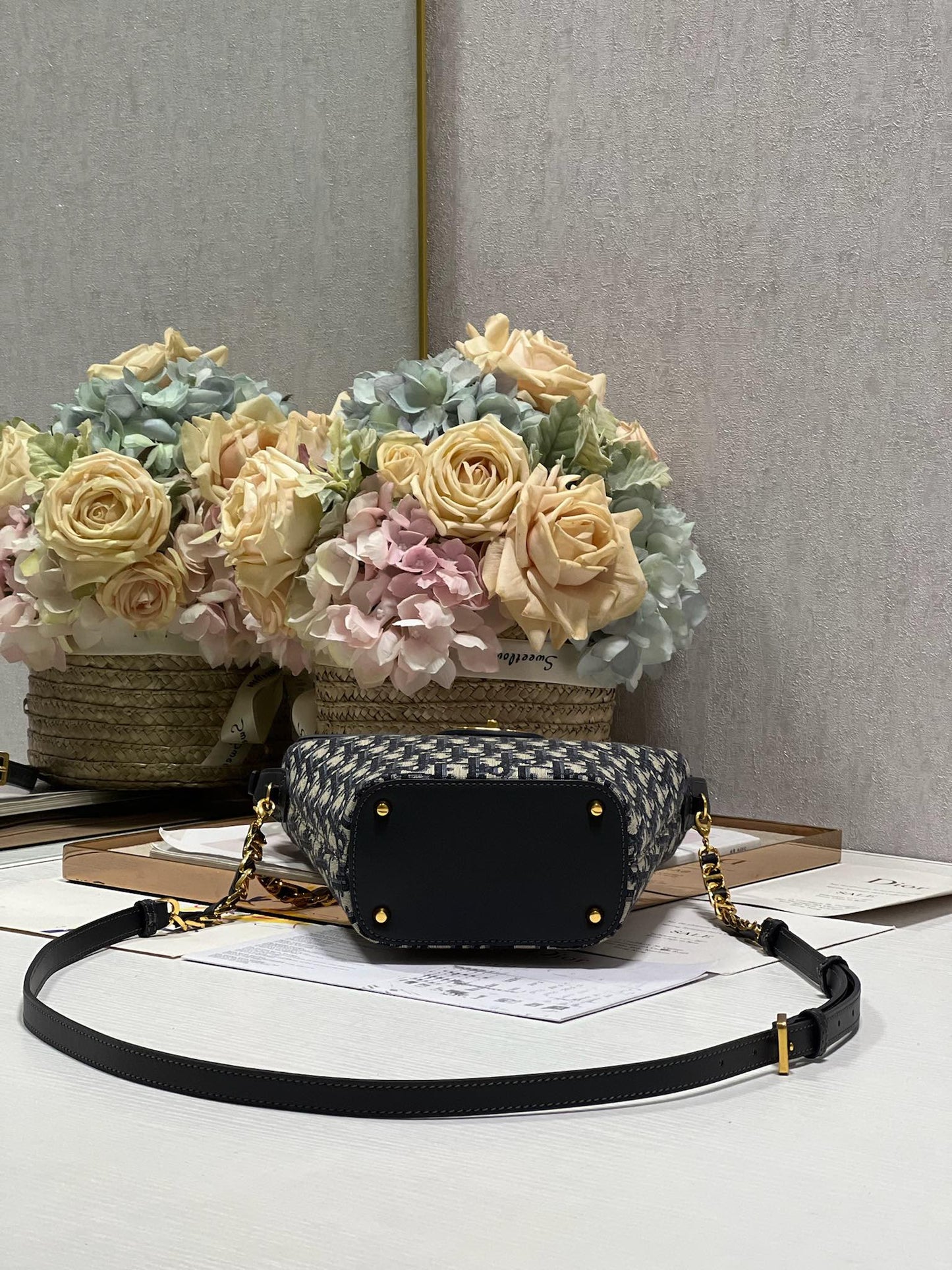 DIOR 30 MONTAIGNE 13 24x24x9.5CM BLUE OBLIQUE EMBROIDERY