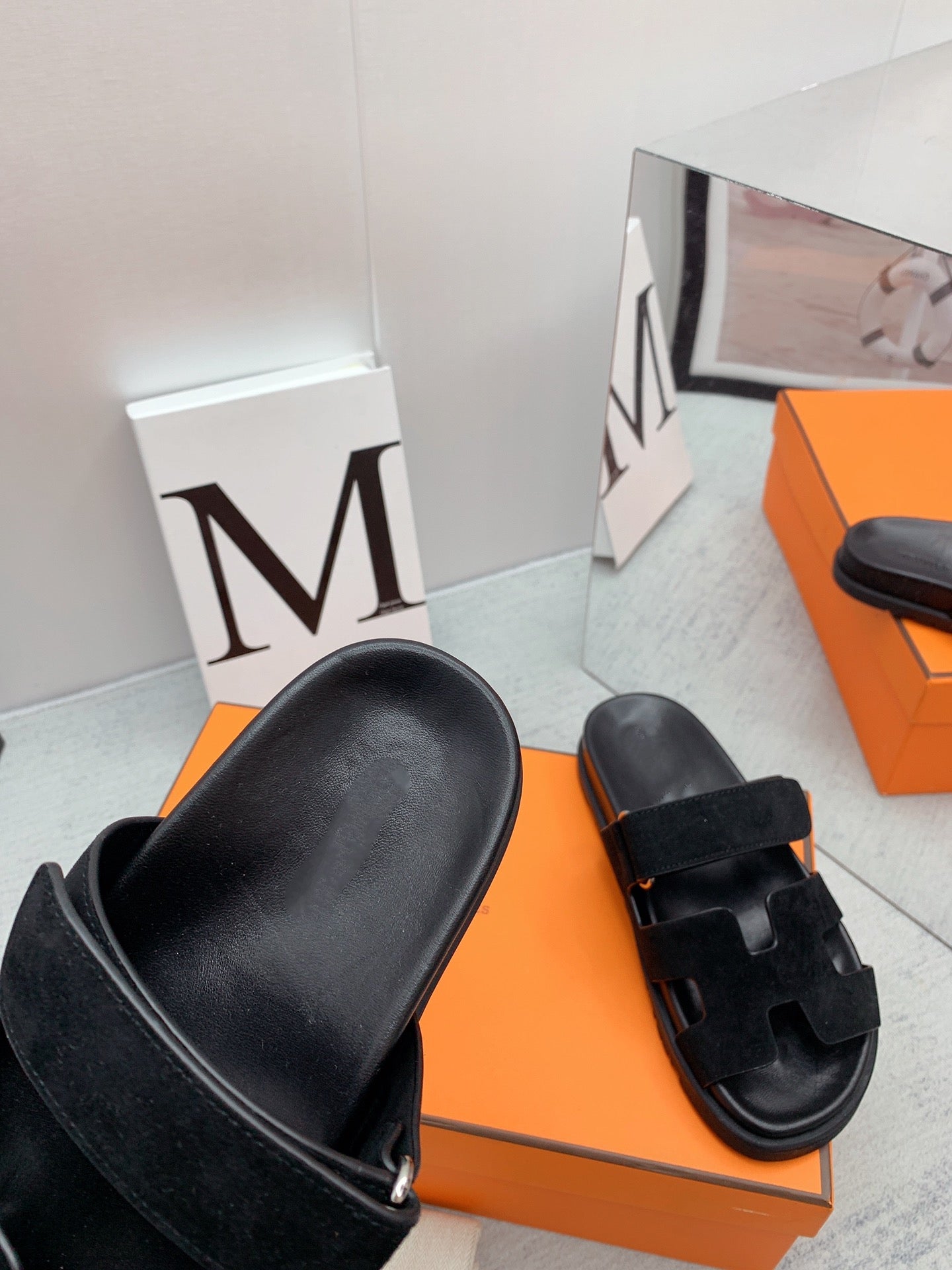 HERMES Chypre Sandal Black velvet lining